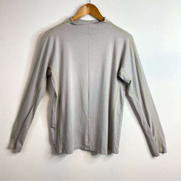 Universal Standard Eris Ash Gray Contrast Stitch Mock Neck shirt top XS 10 12 L - Picture 2 of 11